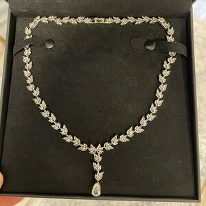Lariat necklace